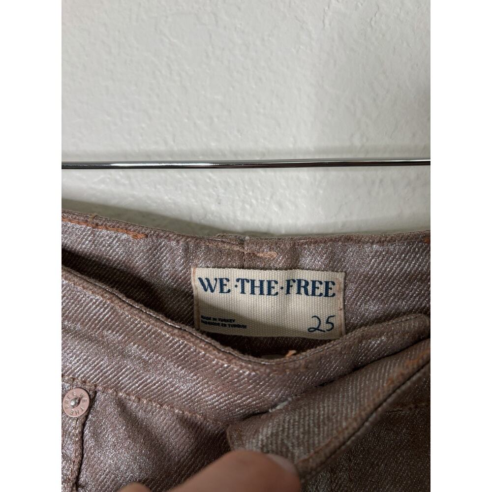Free People We The Free Lap Of Luxury Barrel Cargo Jeans Tan Metallic Size 25 - Picture 2 of 4